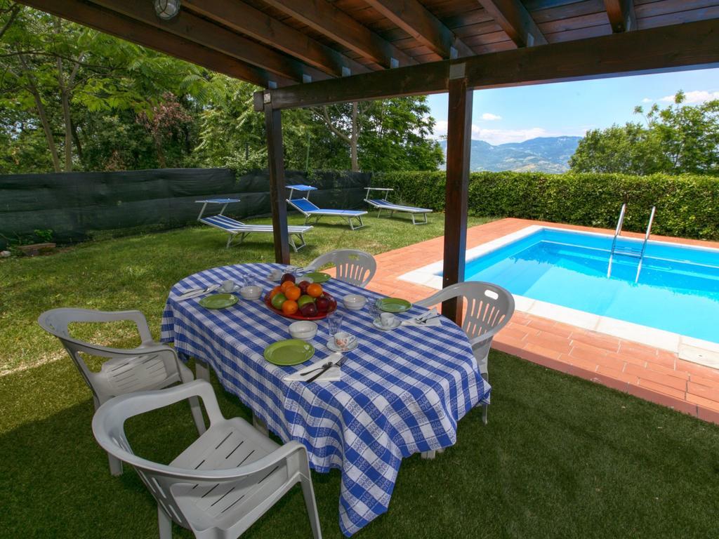 Belvilla By Oyo Villa Insieme San Valentino in Abruzzo Citeriore Habitación foto